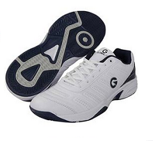http://www.mytokri.com/images/upto-60-off-branded-sports-shoes-rs-748-from-yebhicom.png