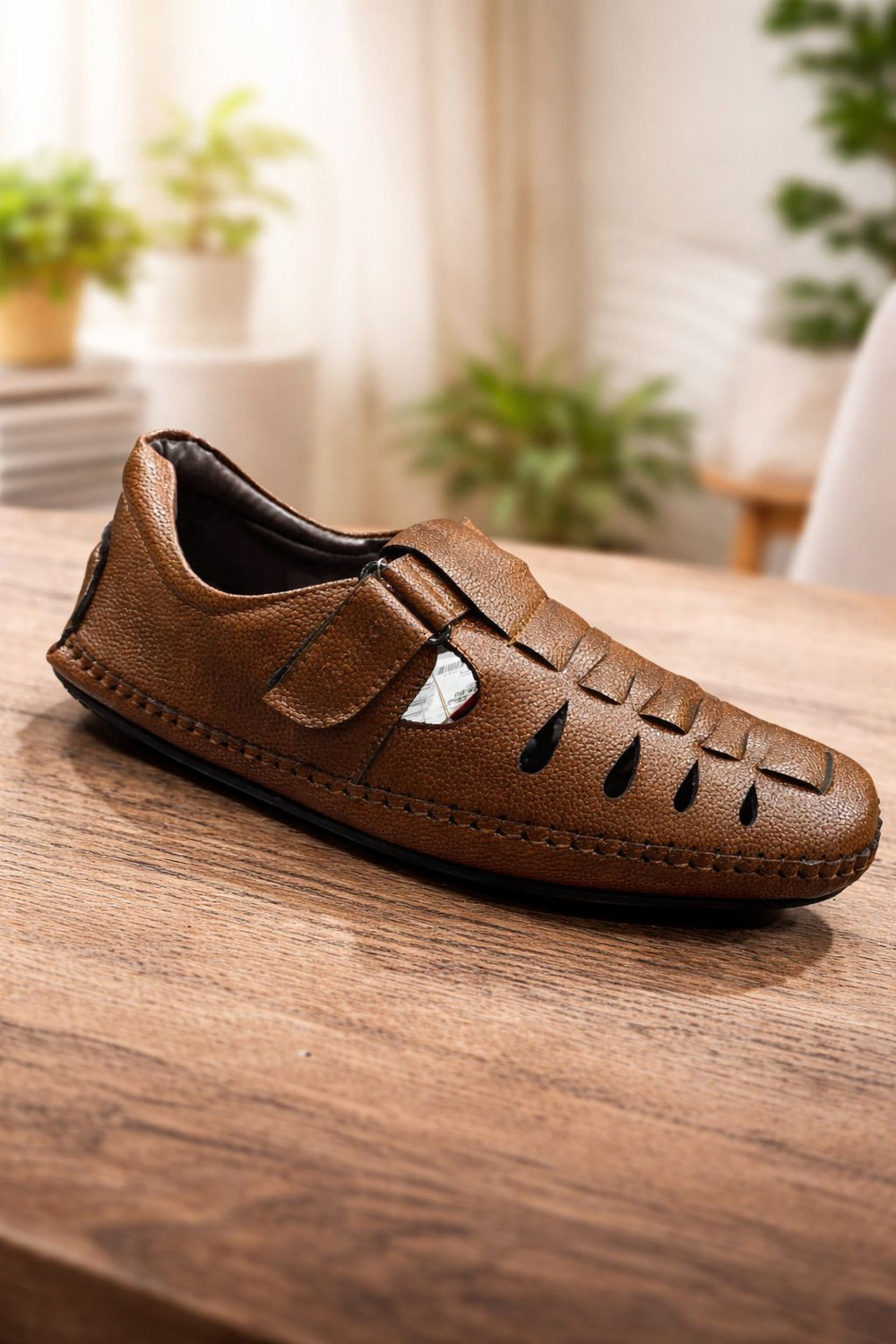Bata Men Sandal, size 10 only