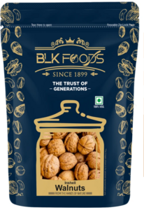 BLK FOODS Walnut Inshell 900g | Whole Akhrot Dry Fruit Pack Walnuts (1 x 900 g)