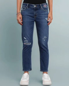 LEE Clothing Up to 75% off