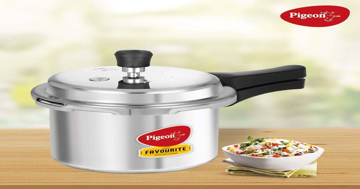 Pigeon Favourite Induction Base Aluminium Pressure Cooker with Outer Lid (3 L, Silver) on Instamart
