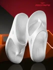 Up to 87% Off on Red Tape Flip-flop