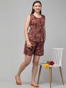 WOMEN TOP & SHORTS SET